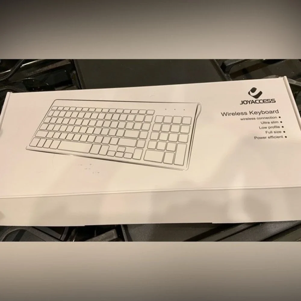 Silver wireless keyboard for pc or tablet